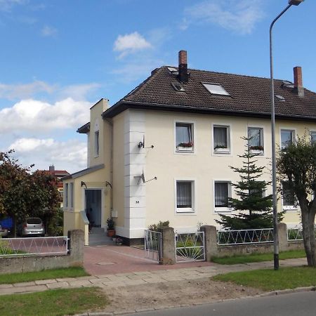 Welcoming Apartment With Garden, Terrace, Barbecue Бад Доберан Екстериор снимка